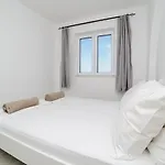 Gustav - Sea View With Balcony * Цавтат