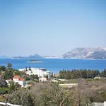 아파트 Gustav - Sea View With Balcony 챠브타트